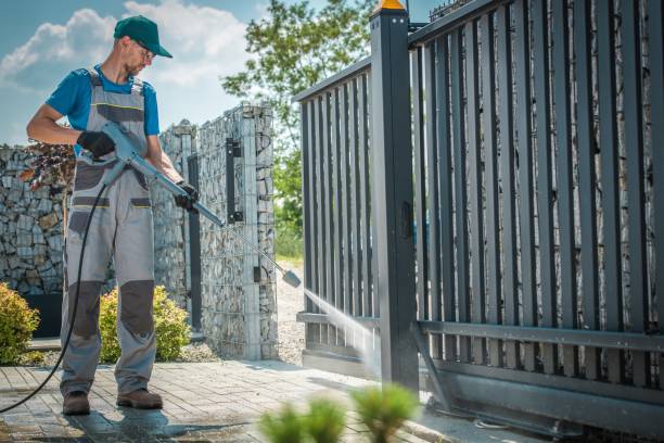 Animal Enclosure Cleaning in Fresno, CA